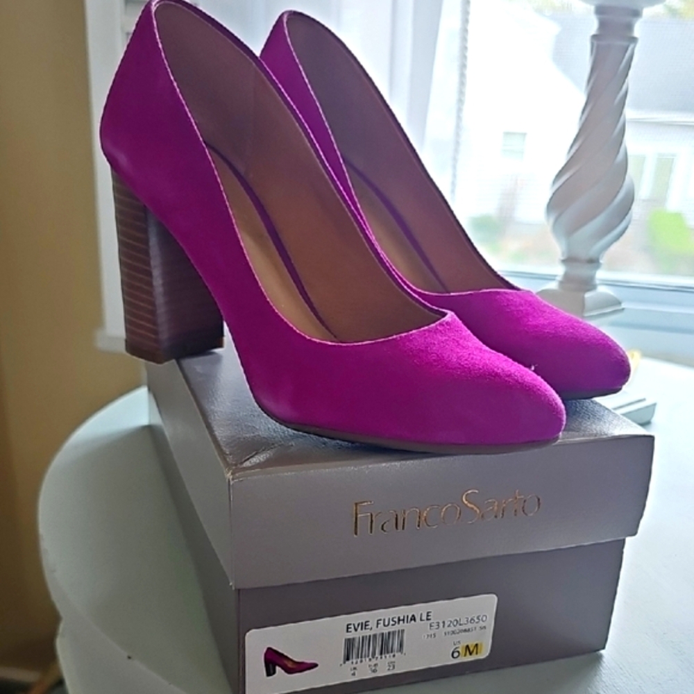 Franco Sarto Women's Fuchsia Pumps